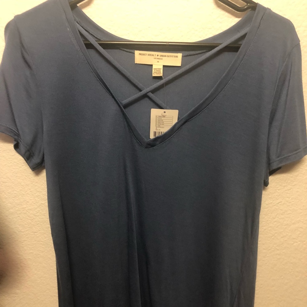 URBAN OUTFITTERS  T - SHIRT